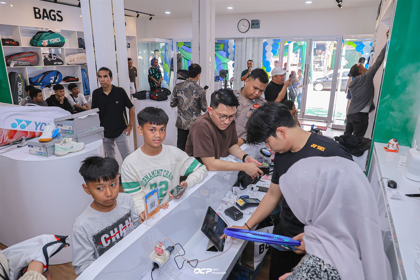 Pelayanan di kasir toko